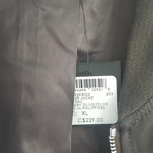 Bomber jacket - Picture 3 of 4